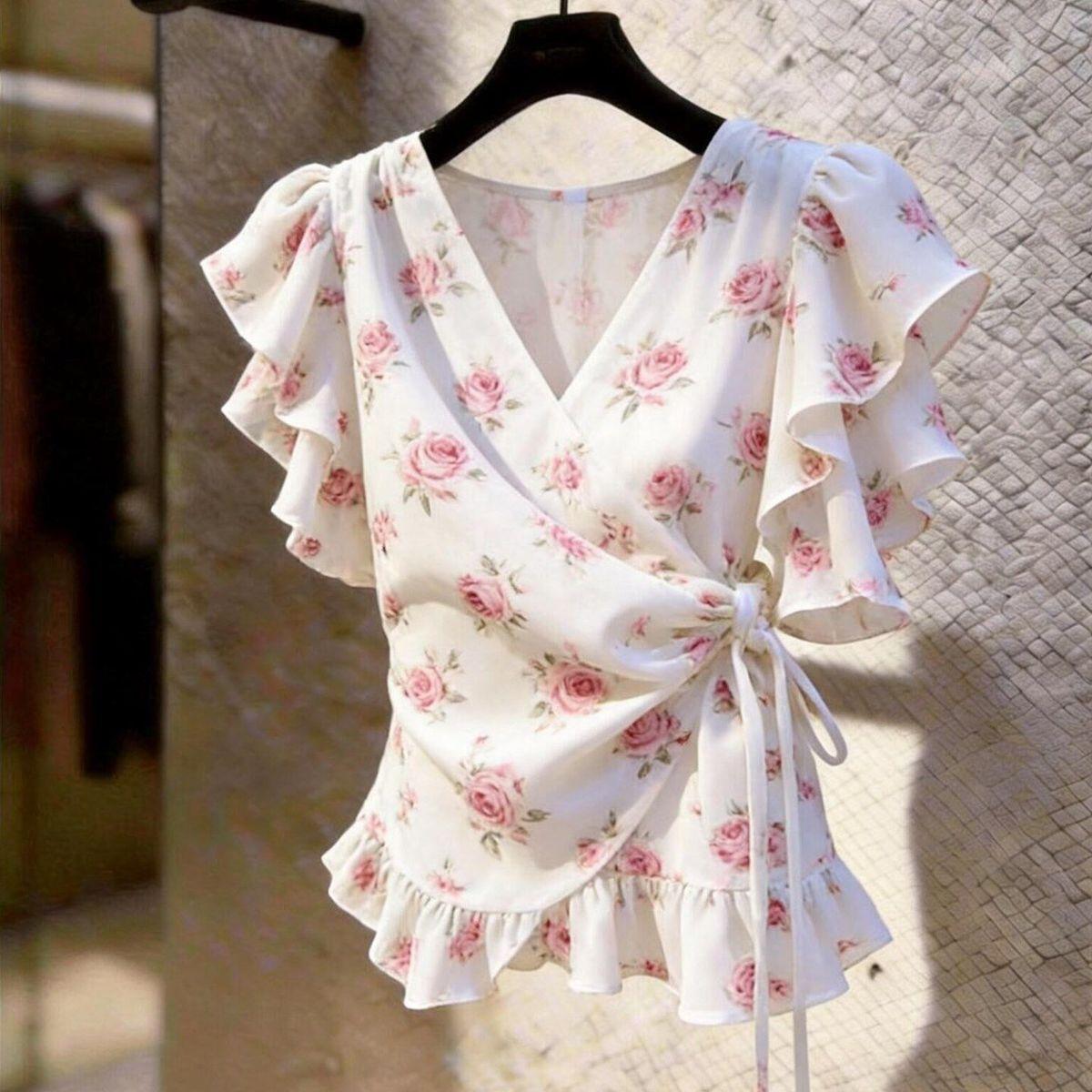 Wrap Blouse Chiffon - Женская блузка с V-образным вырезом из